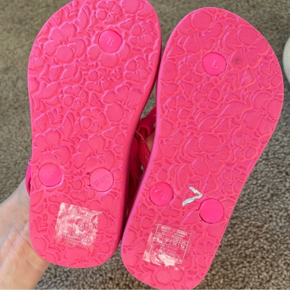 Kids Bundle Summer Water Shoes Little Girl 8 Roxy Sandals Beach Play Outdoors